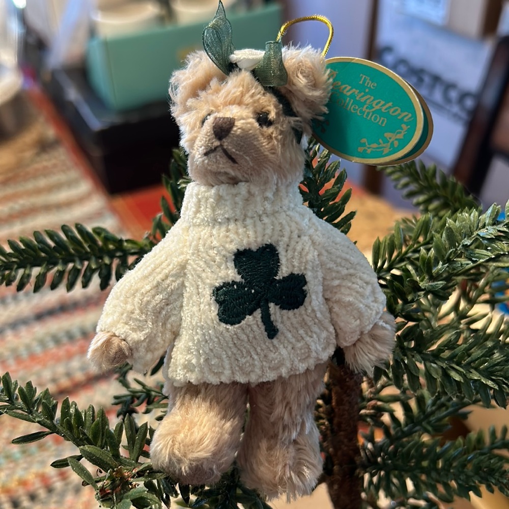 The Bearington Collection Style 3639 “Clover” Vintage NWT Plush Bear
